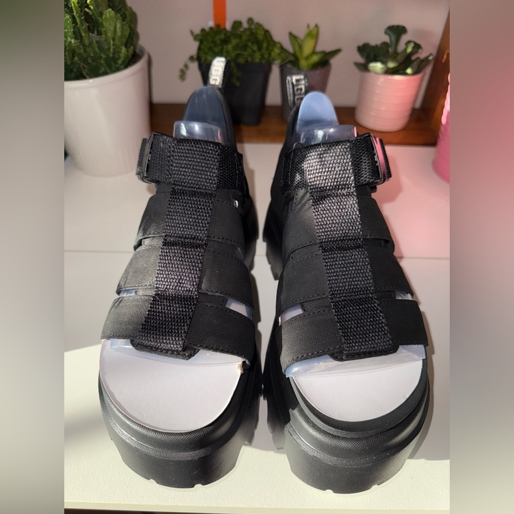 UGG Cora Platform Sandals